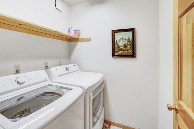 801 Lakeview Circle photo 31