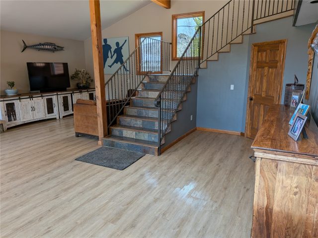 216 Climax Drive photo 13