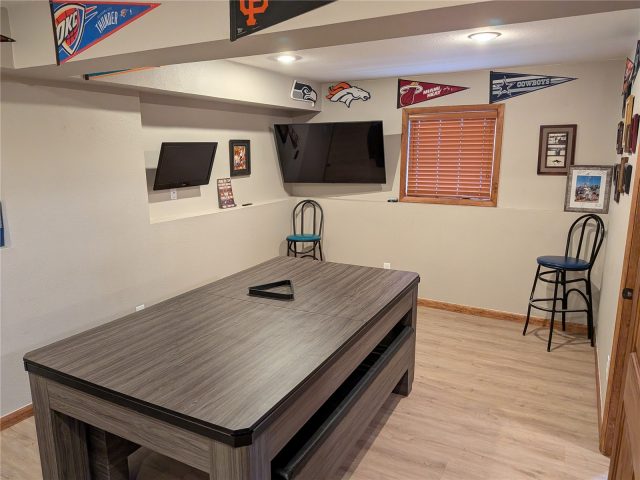 216 Climax Drive photo 20