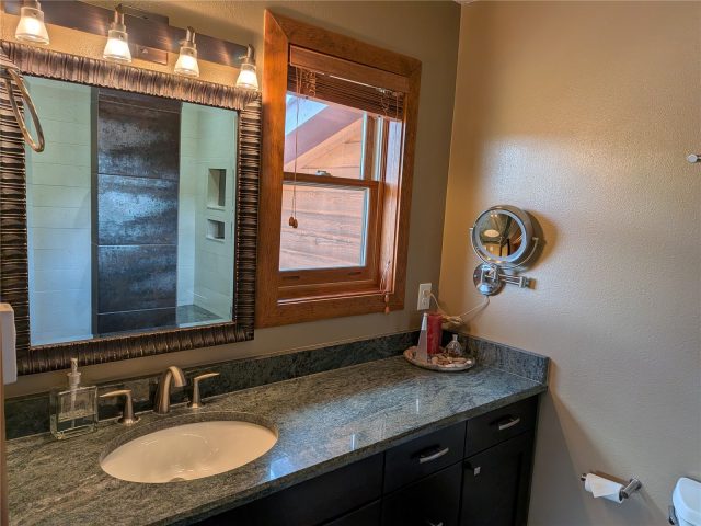 216 Climax Drive photo 9