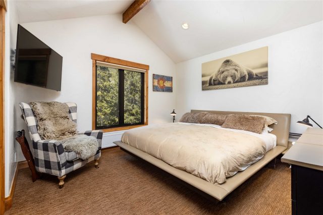 310 Whispering Pines Circle photo 33