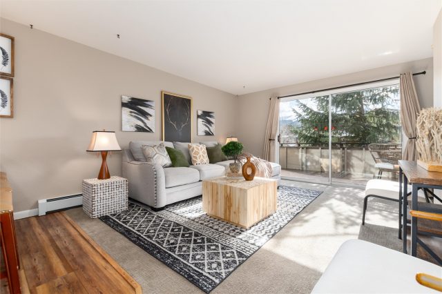 Townhome in High Tor Condo, Breckenridge, CO — photo 6 (MLS S1068721)