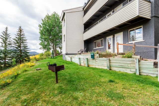 370 E La Bonte Street F photo 25