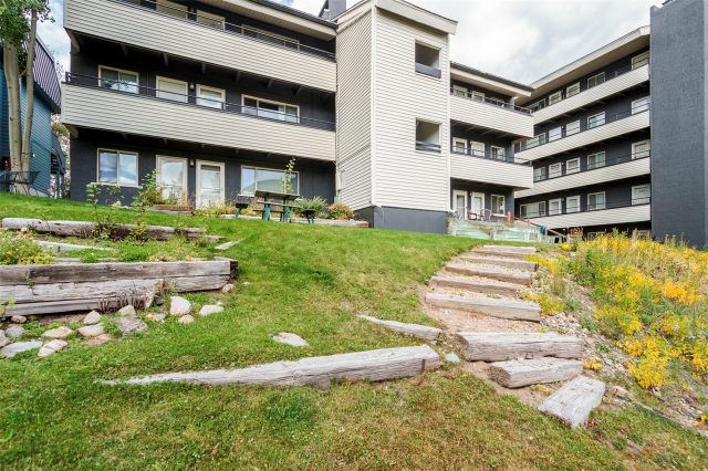 370 E La Bonte Street F photo 26