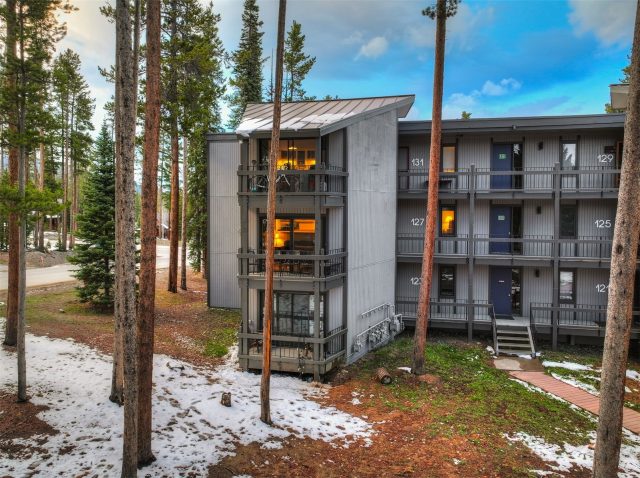 1173 Ski Hill Road 127 photo 18