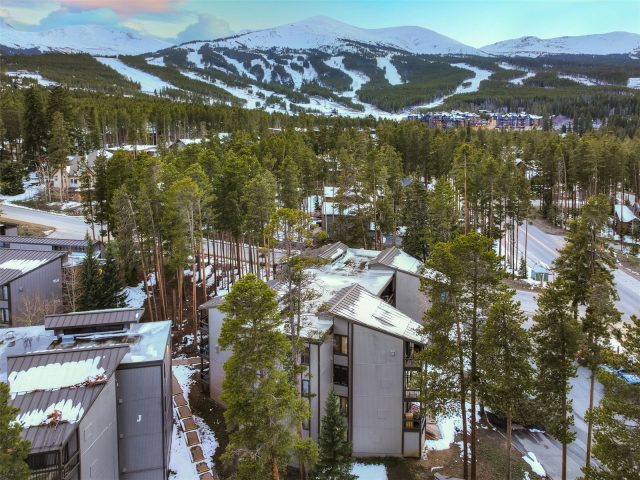 1173 Ski Hill Road 127 photo 19