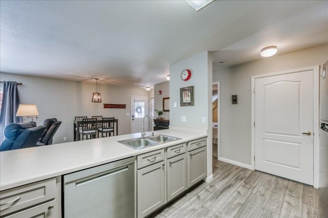 203 Pelican Circle 1409 photo 12