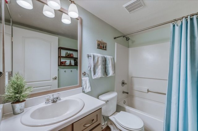 203 Pelican Circle 1409 photo 22