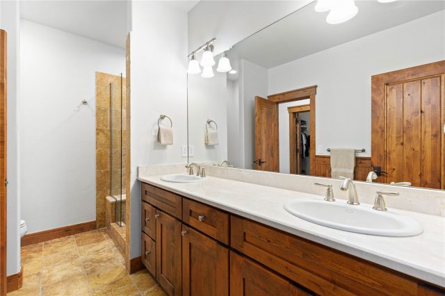 315 Lake Edge Drive photo 29