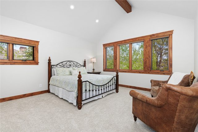 315 Lake Edge Drive photo 31