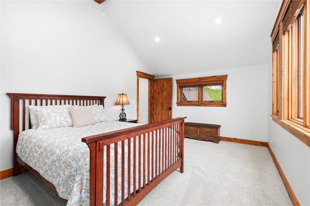 315 Lake Edge Drive photo 36