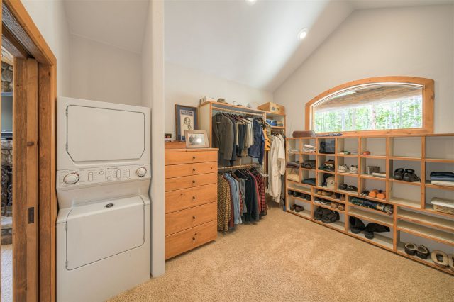 263 Tarnwood Drive photo 22
