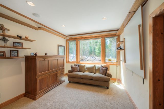 263 Tarnwood Drive photo 33