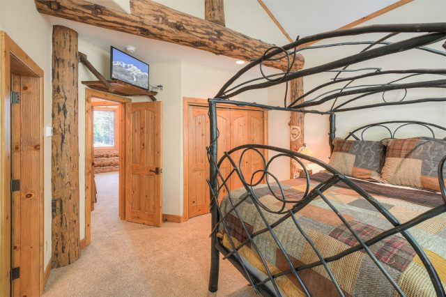 263 Tarnwood Drive photo 38