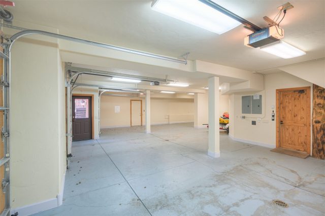263 Tarnwood Drive photo 46