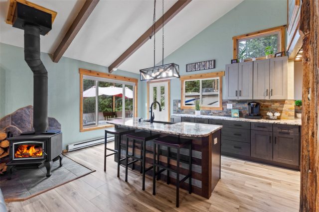 43 Maverick Way photo 13