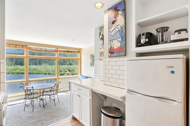 24 River Run Road 2907 photo 10