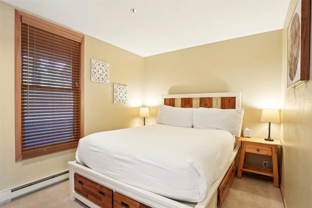 24 River Run Road 2907 photo 12
