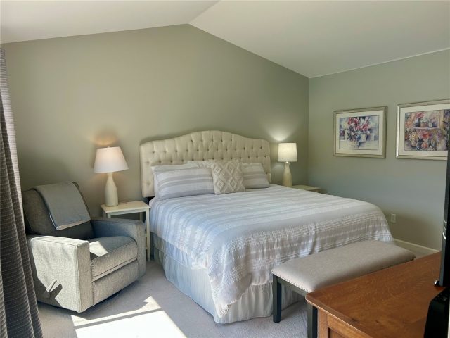 114 Robin Drive 114 photo 22