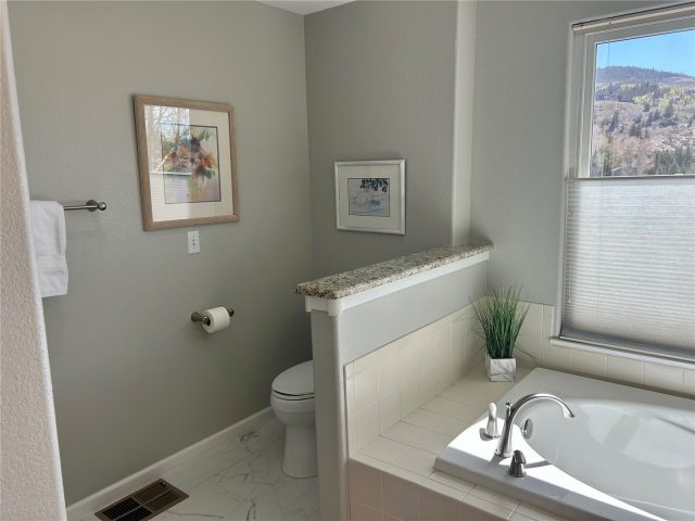 114 Robin Drive 114 photo 26