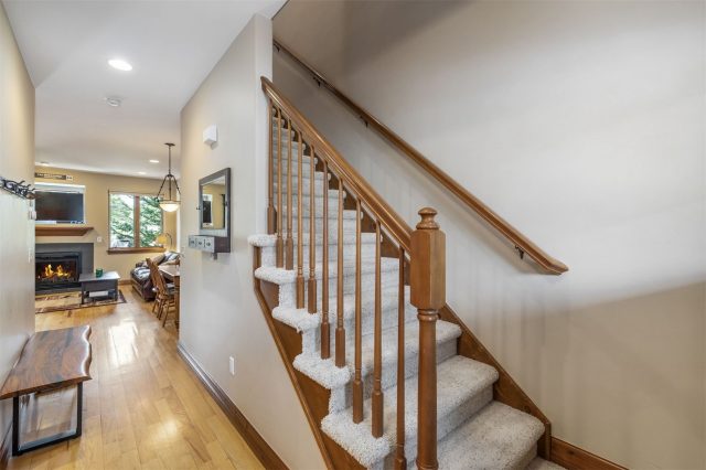 83 Chestnut Lane 83 photo 13