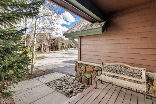 83 Chestnut Lane 83 photo 17
