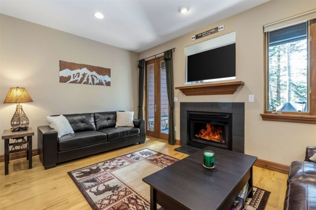 Townhome in Highland Greens, Breckenridge, CO — photo 2 (MLS S1068797)