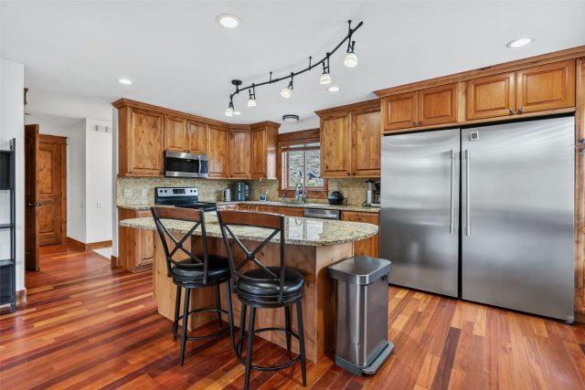 54 Lakeview Drive photo 21
