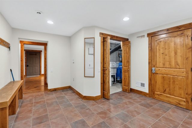 54 Lakeview Drive photo 49