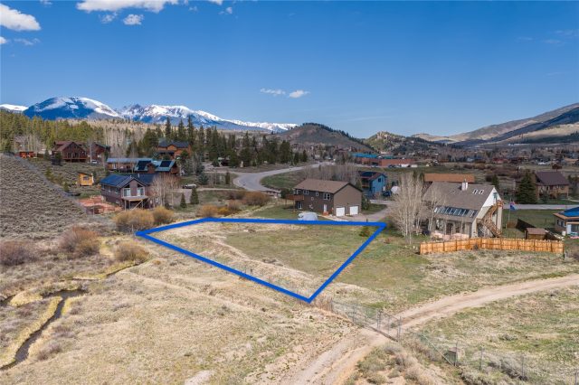 1018 Summit Drive photo 8