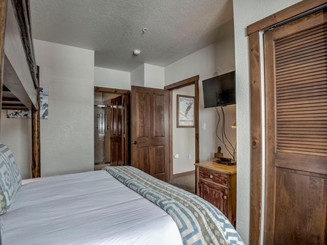 505 S Main Street 3304 photo 22
