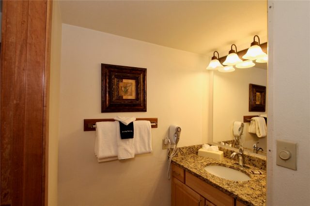 Timeshare in Village Square Condo, Copper Mountain — photo 5 Timeshare in Village Square Condo, Copper Mountain, CO — photo 5 (MLS S1068833)