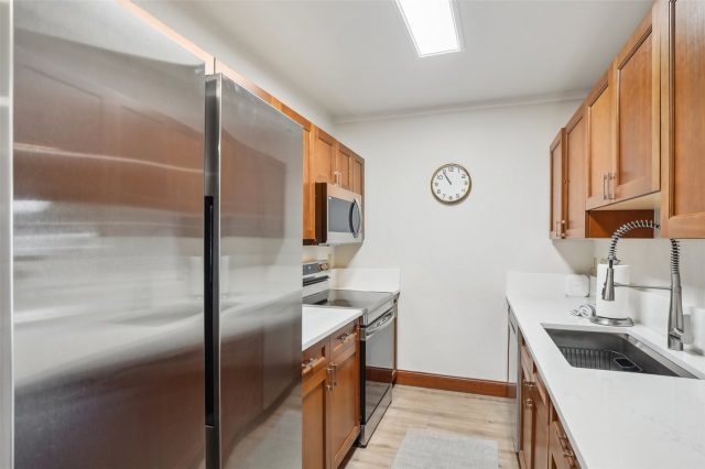 22787 Us Highway 6 302 photo 55