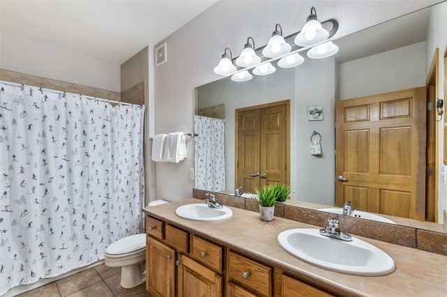 720 Lakepoint Drive B1 photo 16