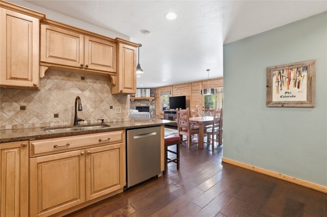 1701 Cutty Sark Court photo 20