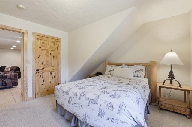 1701 Cutty Sark Court photo 34