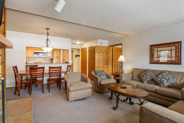 Timeshare in Village Square Condo, Copper Mountain — photo 3 Timeshare in Village Square Condo, Copper Mountain, CO — photo 3 (MLS S1068840)