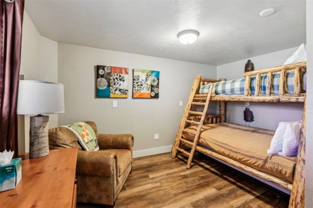 63 Solomons Lane photo 31