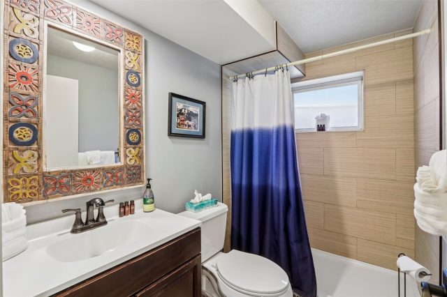 63 Solomons Lane photo 32