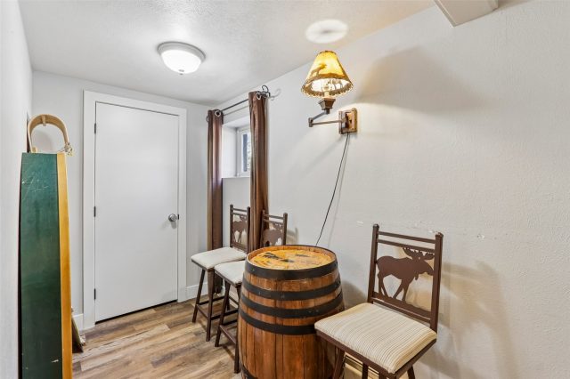 63 Solomons Lane photo 33
