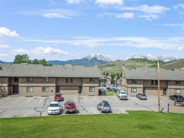 Condo in Dillon Valley East Condo, Dillon, CO — photo 2 (MLS S1068856)
