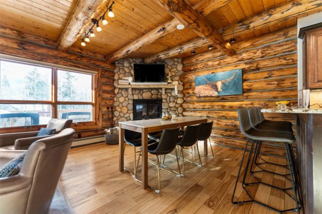 878 American Way photo 11