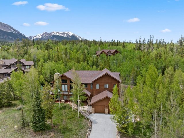 Home in Cortina Ridge, Silverthorne — photo 1 Home in Cortina Ridge, Silverthorne, CO — photo 1 (MLS S1068859)