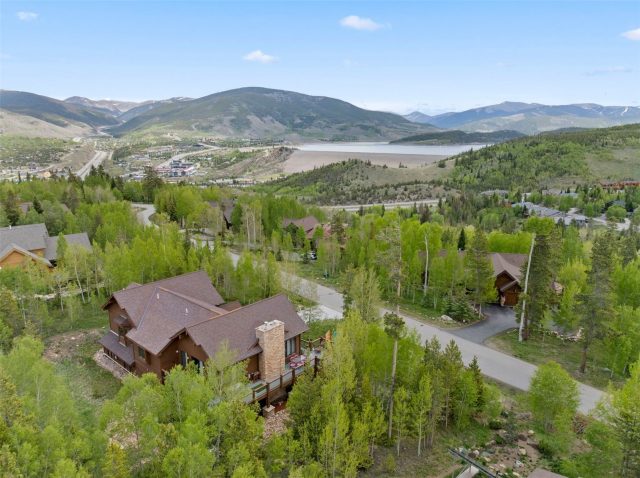 Home in Cortina Ridge, Silverthorne — photo 4 Home in Cortina Ridge, Silverthorne, CO — photo 4 (MLS S1068859)