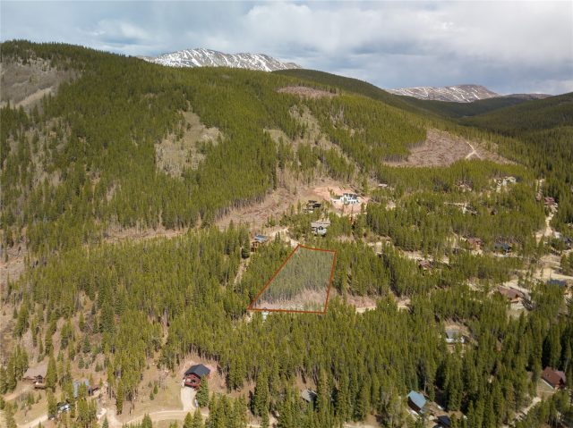 235 Coronet Drive photo 10