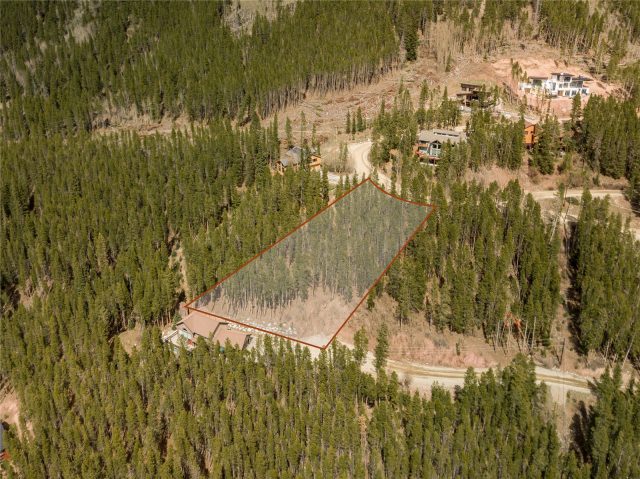 235 Coronet Drive photo 12