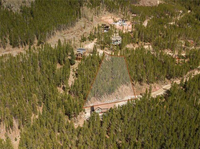 235 Coronet Drive photo 22