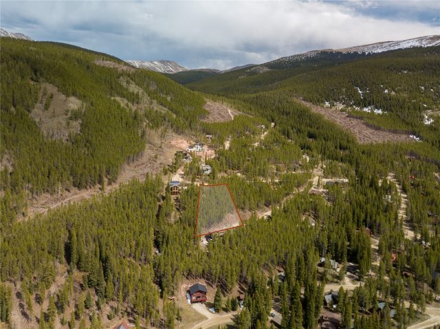 235 Coronet Drive photo 9