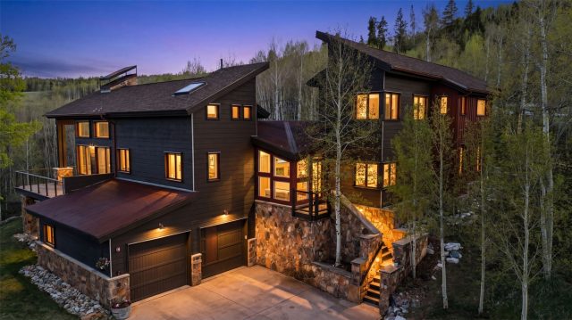 Home in Eagles Nest Golf Course Sub, Silverthorne, CO — photo 1 (MLS S1068885)