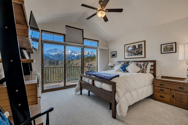 60 Linden Lane 60 photo 12